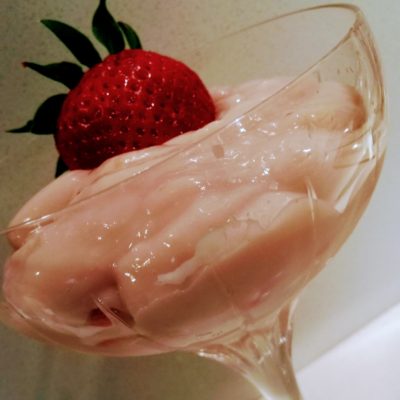 Αλάδωτη κρέμα φράουλα